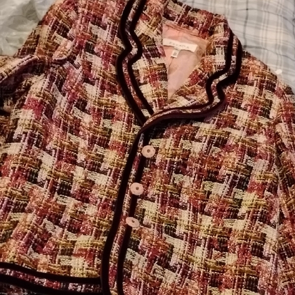 Escada Pink and Purple Tweed Blazer Classic Boxy Cut Excellent Condition - Picture 3 of 7